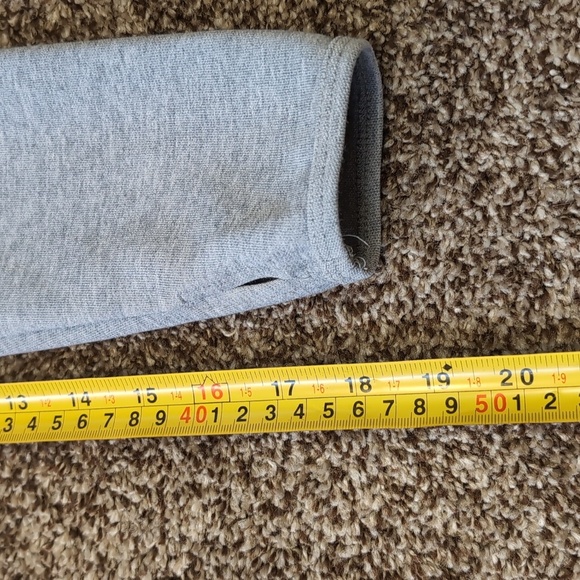 Gymshark gray Zip-Up Hoodie Size Medium - Picture 12 of 14